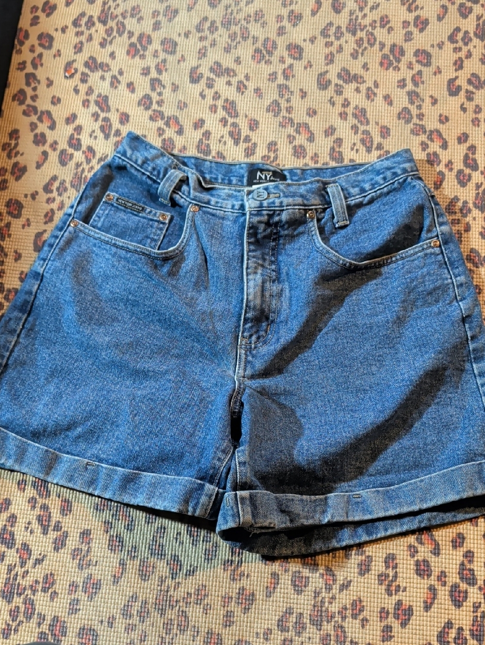 Amazing Condition Vintage NY Jean Short. Size 10